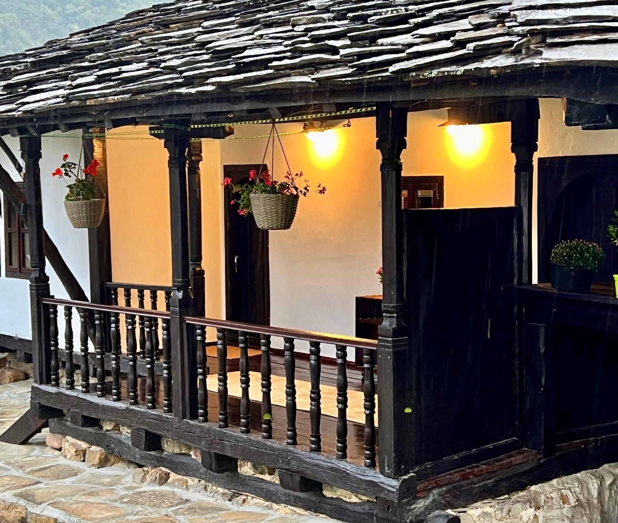 Туйковата Къща Tuikov'S House Teteven Kültér fotó